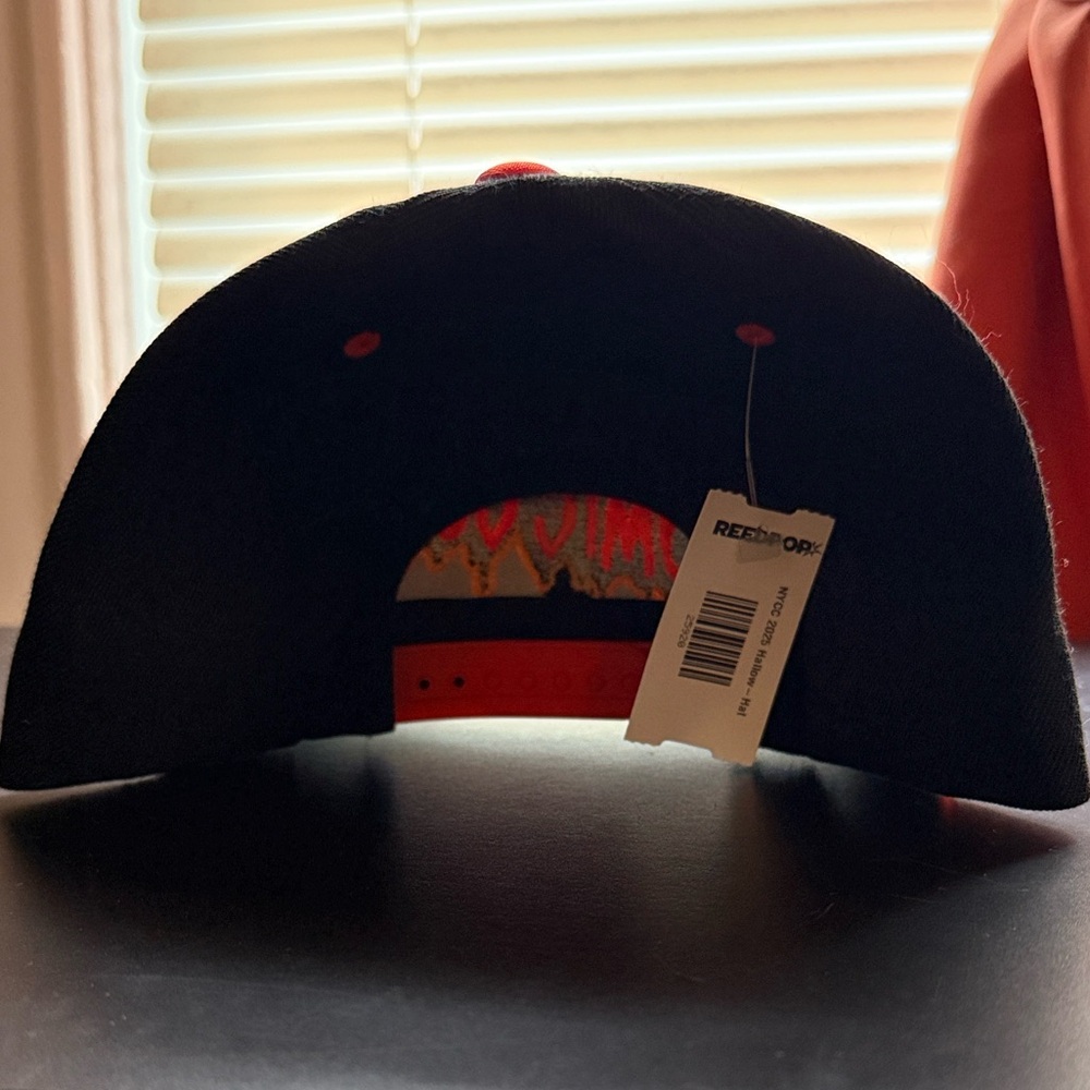 New York Comic Con Snapback Hat - Picture 3 of 10